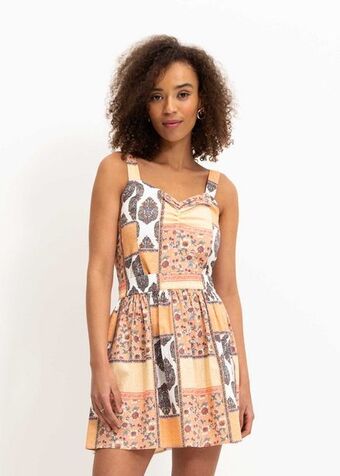Woolworths Floral mini skirt offer