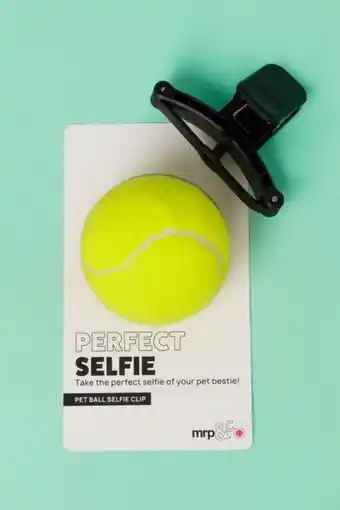 Selfie ball clip