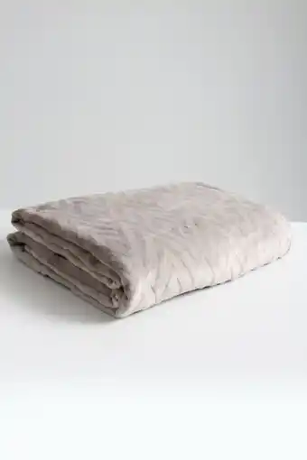 Sheet Street Embossed flannel blanket l200xw220cm offer