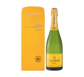 Makro’s liquor Veuve cliquot smeg fridge pack 750ml offer