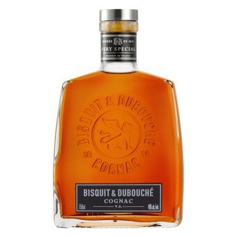 Pick n Pay Liquor Bisquit & dubouche vs cognac 750ml offer