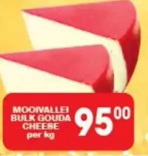 Giant Hyper Mooivallei Bulk Gouda Cheese per kg offer