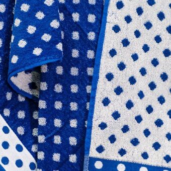 Polka dot beach towel - blue