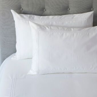 Whitehouse Whisper soft 500 thread count egyptian cotton heritage collection tribeca duvet cover set - white stitch offer
