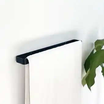 Tile Africa Loops bath towel rail round matt offer