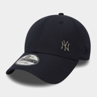 Sportscene New era 9forty mlb navy cap offer