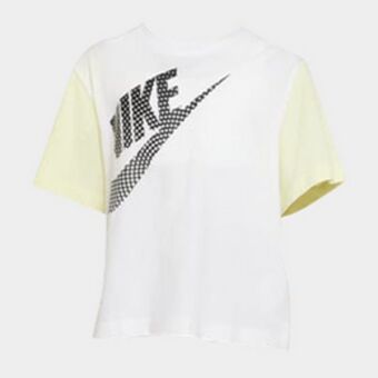 Totalsports Girls nike sportswear essential boxy dance white tee offer