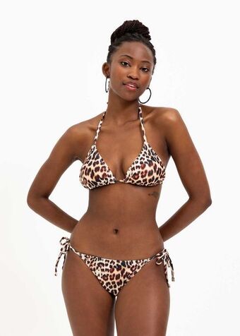 Woolworths Tie-up bikini top offer