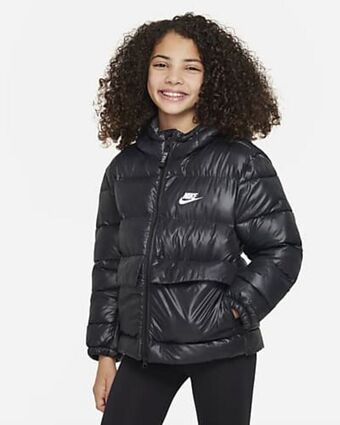 Nike Nike sportswear therma-fit offer