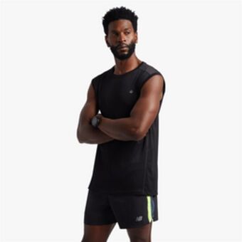 Totalsports Men's new balance navy accelerate 5in aop shorts offer