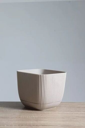 Sheet Street Ribbed decorative planter offer