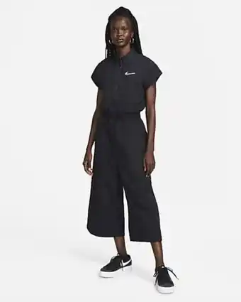Nike Nike sportswear swoosh offer