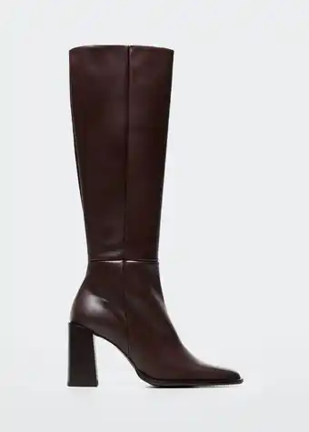 Square-toe leather boot