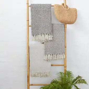 Whitehouse Cotton club ladder throw - black offer