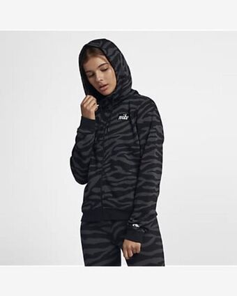 Nike Nike sportswear offer