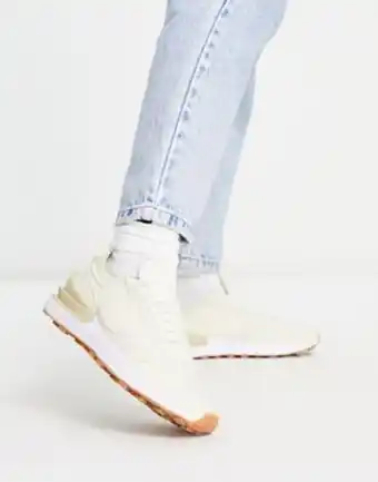 Nike waffle one trainers in coconut milk and lemon drop