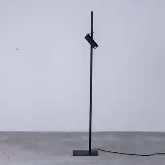 Scope floor lamp