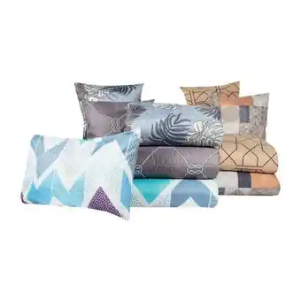 Game Mainstays 5pc assorted comforter and pillow set offer
