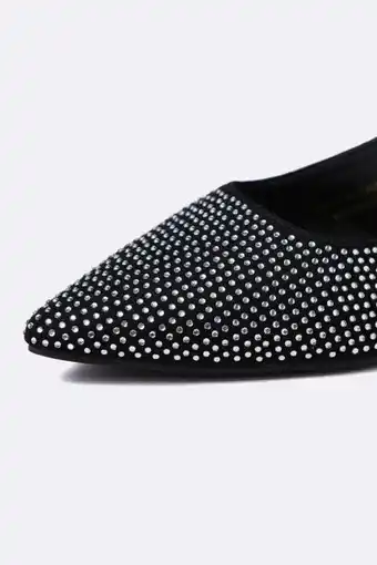 Slingback pump