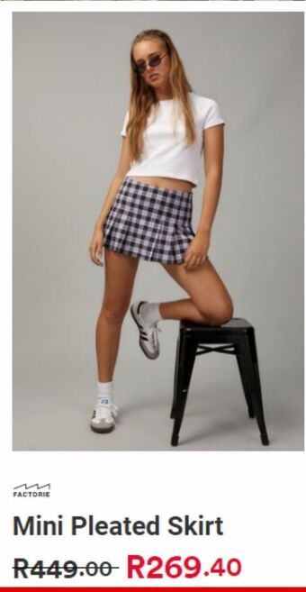 Mini pleated skirt