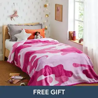 Pink cammo 1ply blanket & bag