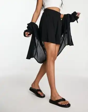 Brave soul nellie plisse high waisted shorts in black