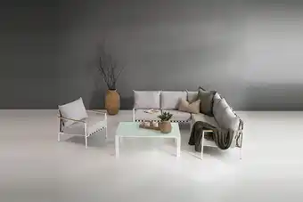 Cielo Larousse patio lounge set offer