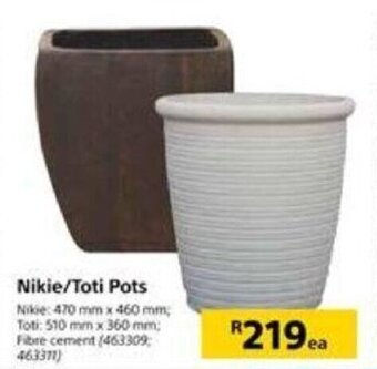 Builders Warehouse Nikie/Toti Pots offer