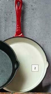 Megamaster 260 Red Enamel Round Pan
