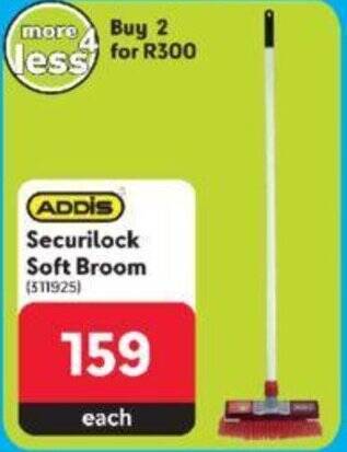 Makro ADDIS Securilock Soft Broom offer