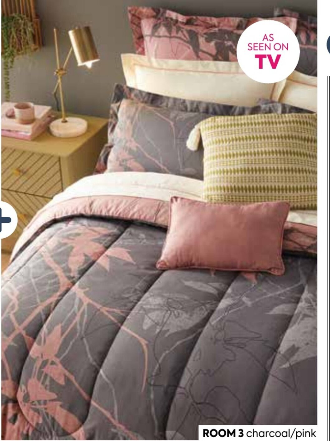 Bedding Set Room 3 Charcoal/Pink offer at HomeChoice