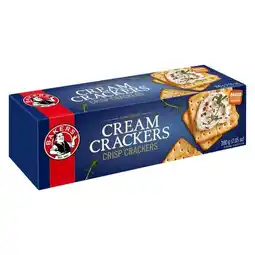 Pick n Pay Liquor Bakers Crisp Cream Crackers 200g offer