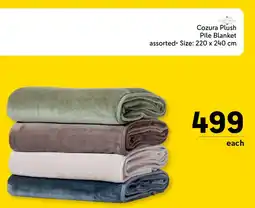 Makro HOME LIVING Cozura Plush Pile Blanket offer