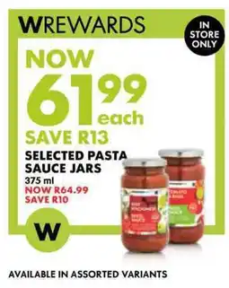 Selected pasta sauce jars