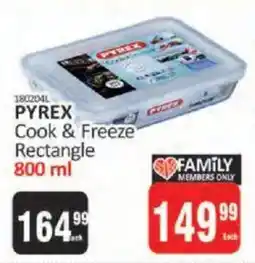 KitKat Cash and Carry PYREX Cook & Freeze Rectangle offer
