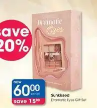 Clicks Dramatic eyes gift set offer