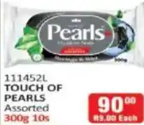 KitKat Cash and Carry Touch of Pearls Assorted offer