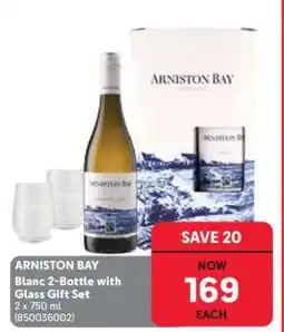 Makro ARNISTON BAY Blanc 2-Bottle with Glass Gift Set offer