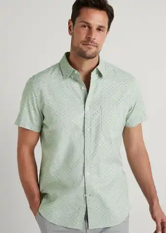 Tailored yarn dyed geometric short sleeve shirt