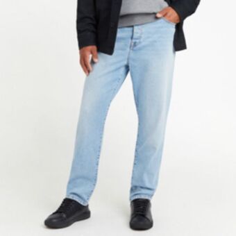 Markham Rj blue light wash regular fit jean offer