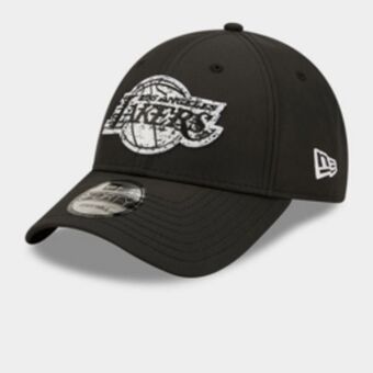 Sportscene New era 9forty la lakers black cap offer