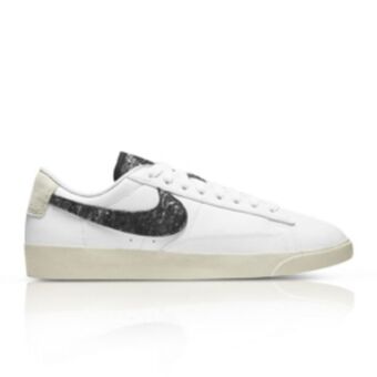 Nike women's blazer low se white sneaker