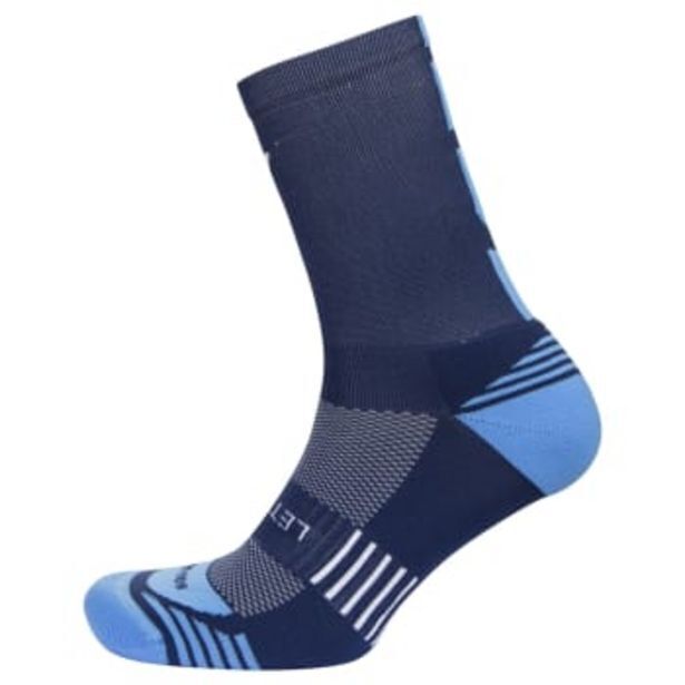 Sportsmans Warehouse Versus blue run mid running socks 8-12 offer
