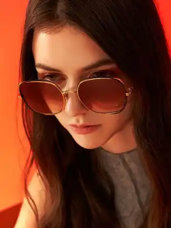 Cut-out butterfly sunglasses - black