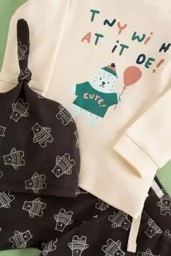 MRP Printed top , leggings and hat set offer