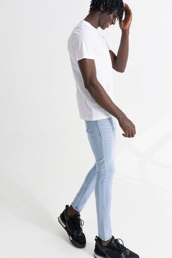 MRP Spray on jeans offer