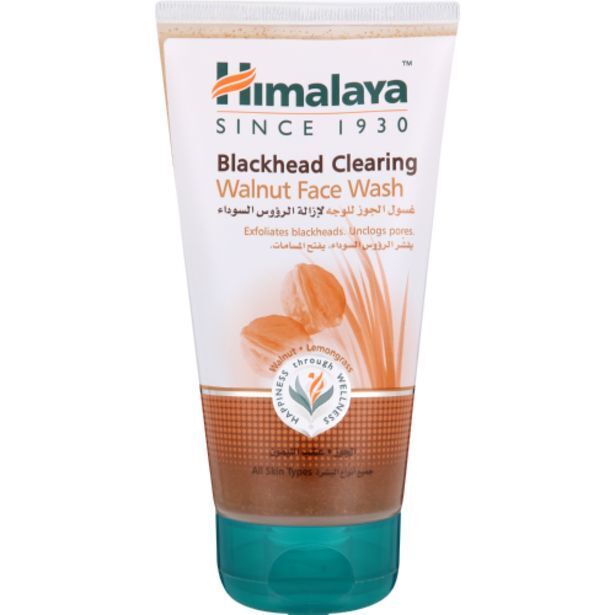 Blackhead clearing face wash walnut offer at Clicks