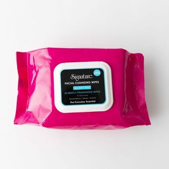 Signature Cosmetics Facial cleansing wipes offer