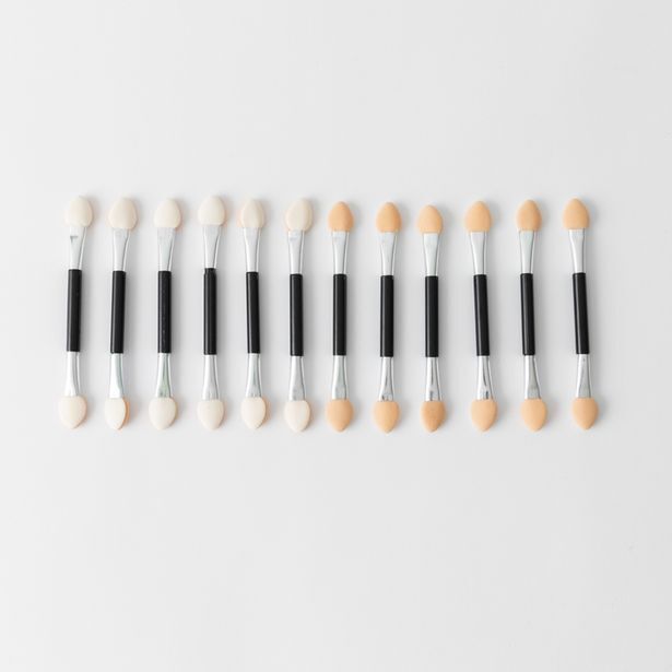 Eye shadow applicators offer at Signature Cosmetics