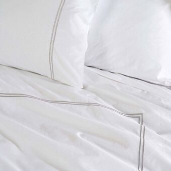 Whitehouse Whisper soft 400 thread count sateen egyptian cotton two line satin stitch duvet cover set offer